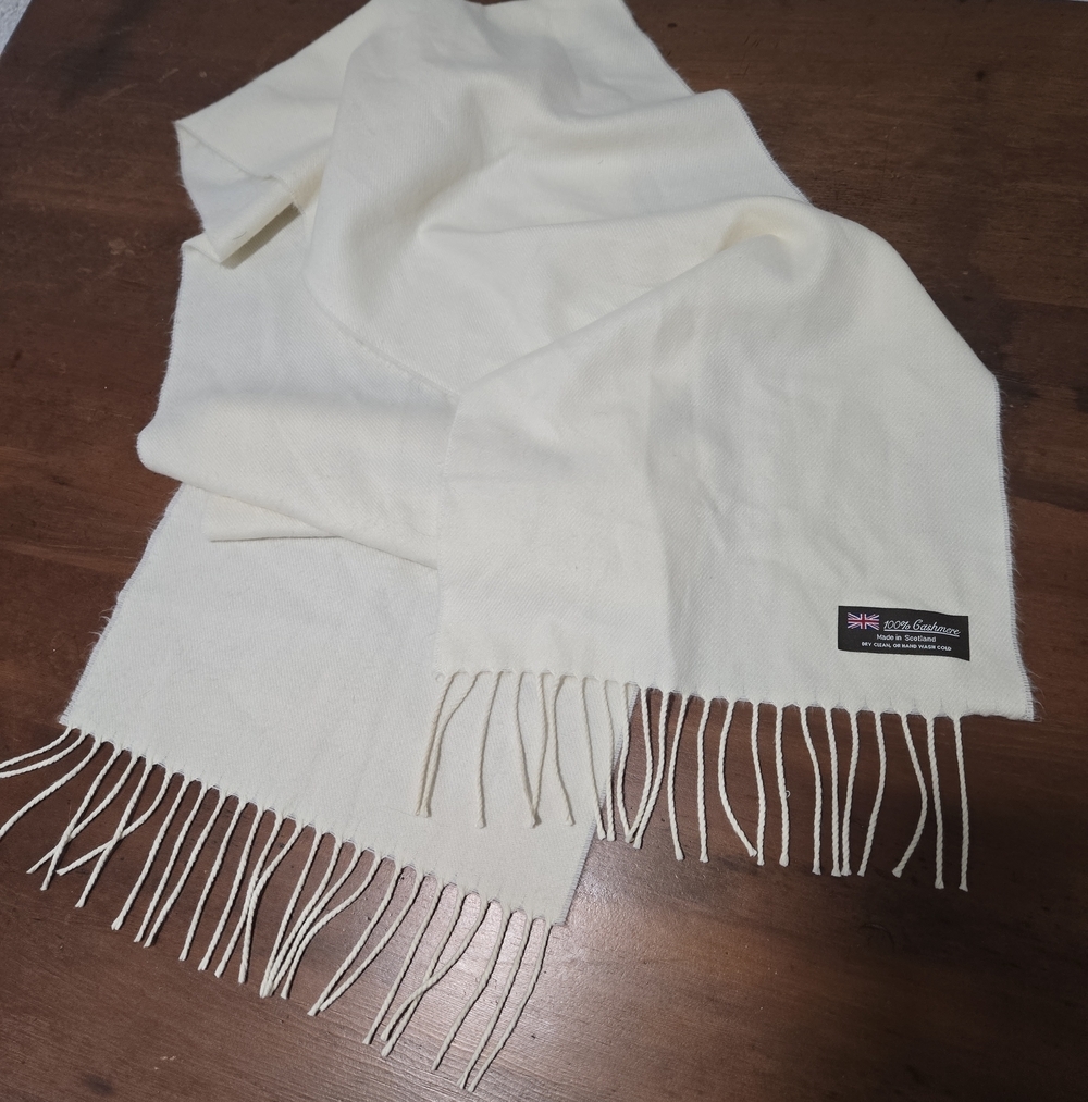 100% Cashmere Fringe Cream Oversized Scarf Wrap Made In Scotland